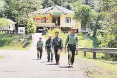 Members of the U Bo Forest Protection Station during a forest patrol and protection trip.