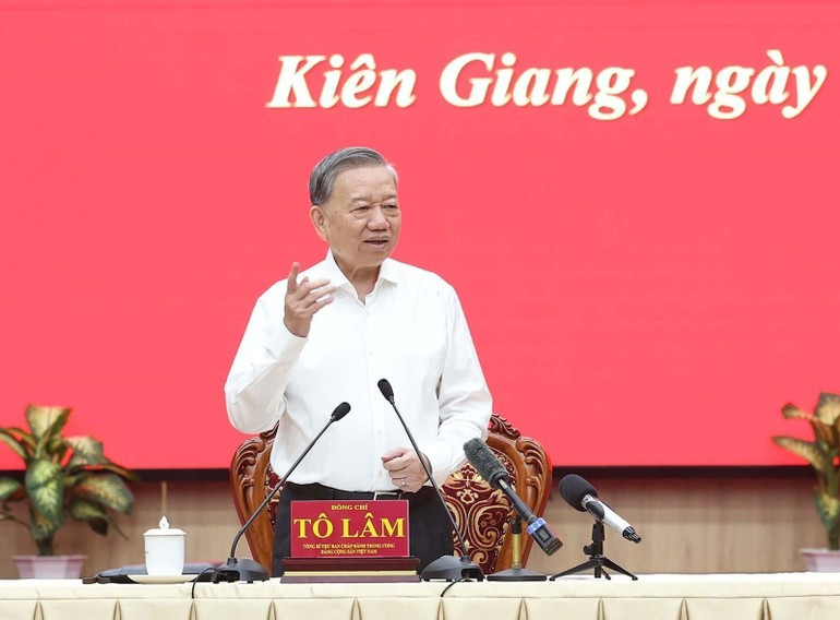 Party General Secretary To Lam speaks at the working session in Kien Giang province on June 4. (Photo: VNA)
