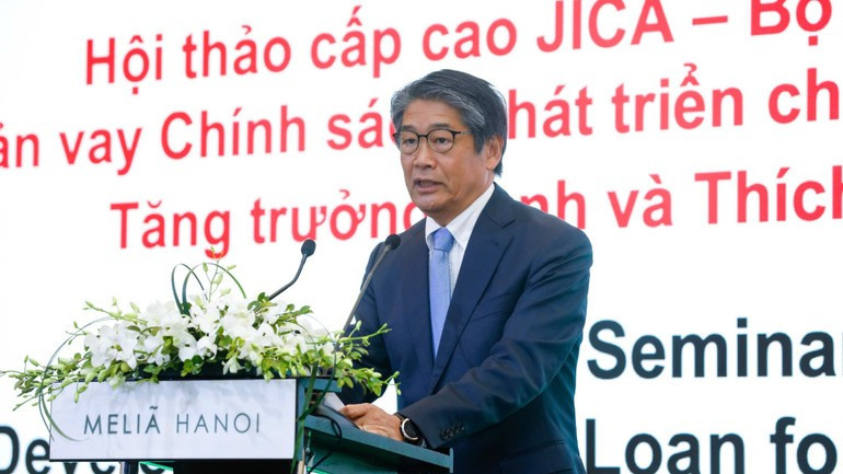 Japanese Ambassador Ito Naoki speaks at the event.