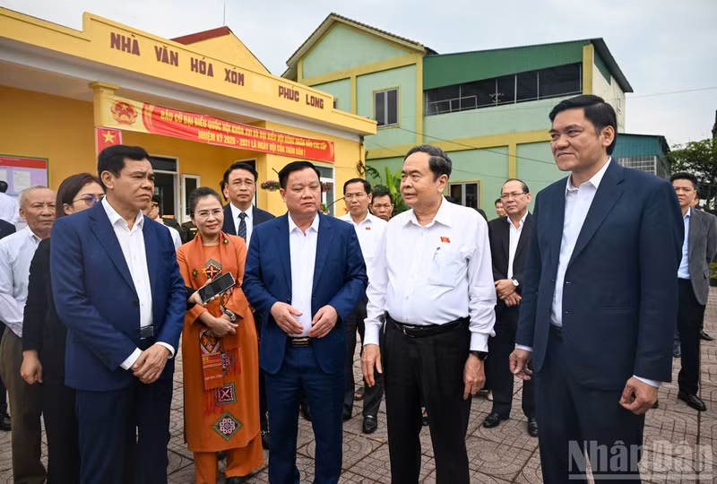 National Assembly Chairman Tran Thanh Man leads a working delegation to inspect preparations for the election of deputies to the 16th NA and People’s Councils at all levels for the 2026–2031 term in Nghe An province on February 28. (Photo: NDO)