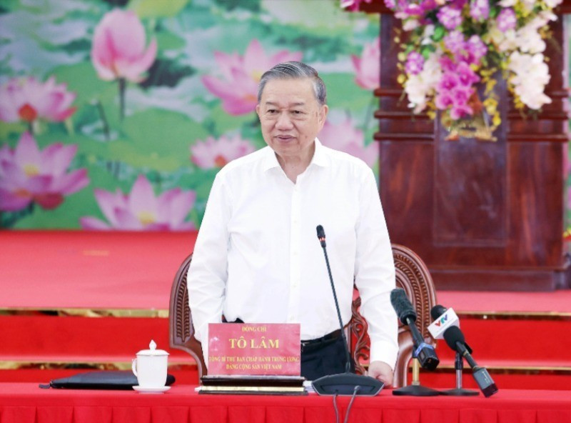 Party General Secretary To Lam speaks at a working session with the Standing Boards of the Party Committees of Can Tho, and Soc Trang and Hau Giang provinces on June 4. (Photo: VNA)
