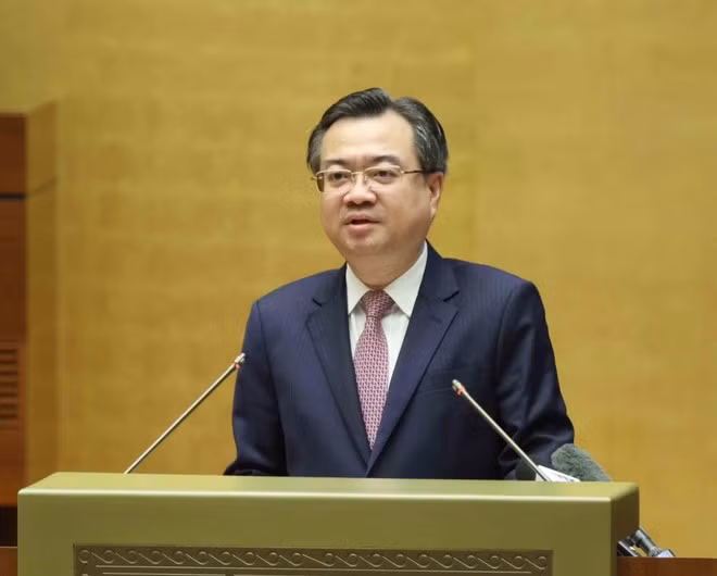 Member of the Party Central Committee and Chairman of its Commission for Policies and Strategies Nguyen Thanh Nghi speaks at the conference (Photo: VNA)