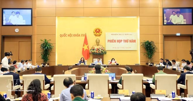 At the fifth meeting of the National Election Council. (Photo: VNA)