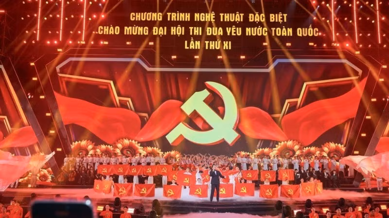 A special art performance programme welcoming the National Patriotic Emulation Congress. (Photo: VNA)