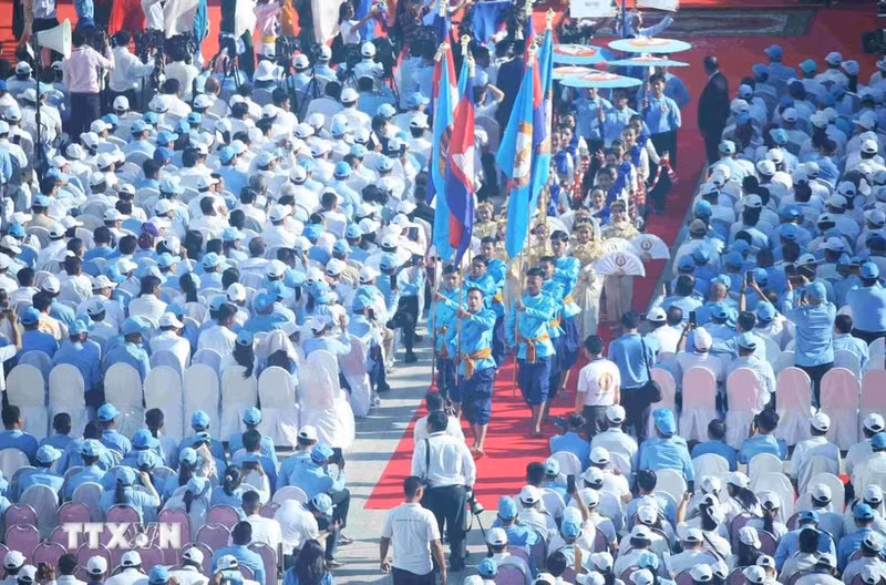 The celebration of the 74th anniversary of the founding of the CPP in Phnom Penh (Photo: VNA)