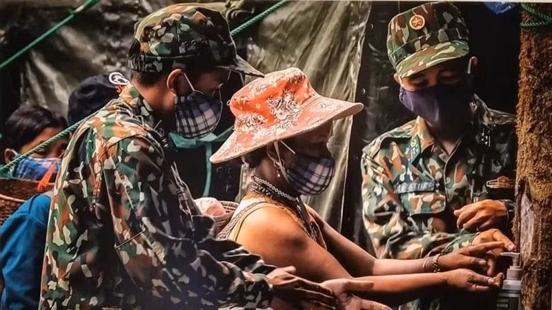 A photograph from the series “Border control posts for COVID-19 prevention” by Huynh Van Truyen (Da Nang), which wins First Prize at the first “Pride of the borderlands” photo contest.