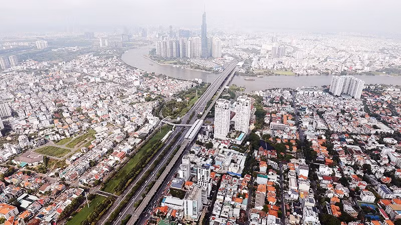 With an expansive metro network plan and special policy mechanisms, Ho Chi Minh City is set to lay the foundation for Viet Nam’s metro industry. 