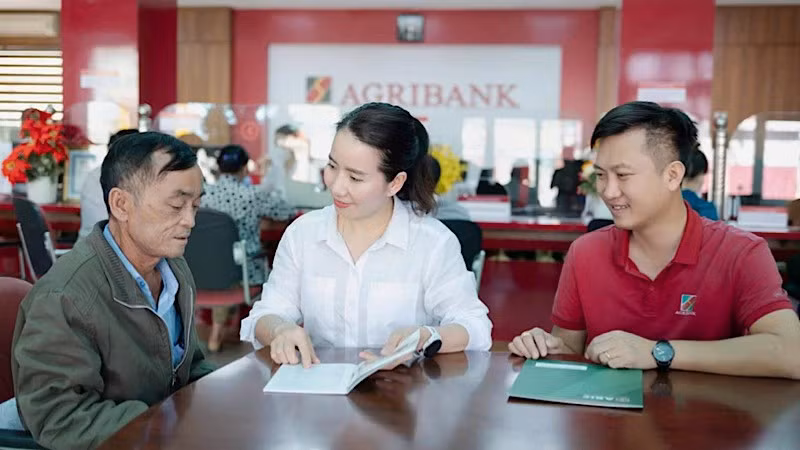 Agribank Insurance has processed nearly 300,000 compensation claims, totaling over 6 trillion VND (230.58 million USD).