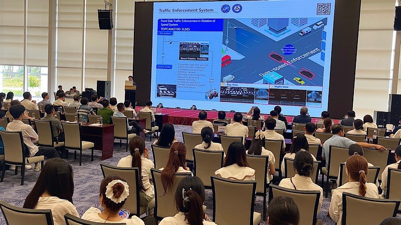 An overview of the session held within the framework of Techfest Hai Phong 2025.
