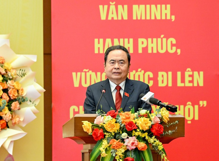National Assembly (NA) Chairman Tran Thanh Man speaking at the congress