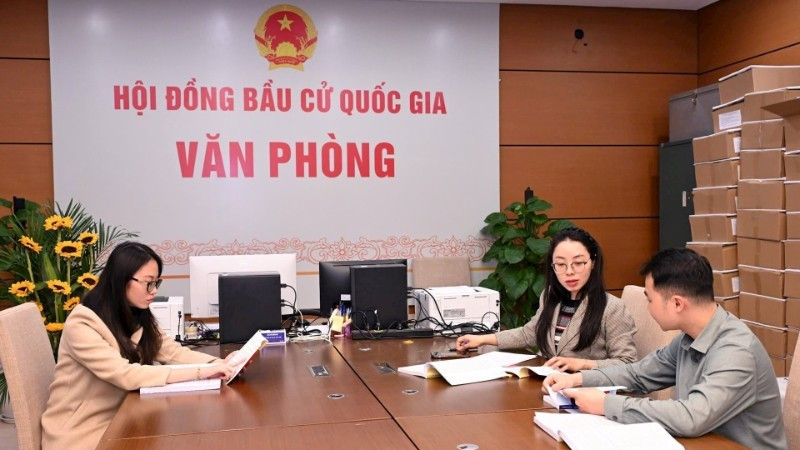 The Office of the National Election Council is making efforts to ensure the requirements for innovating the methods of organising elections. (Photo: Thanh Dat)