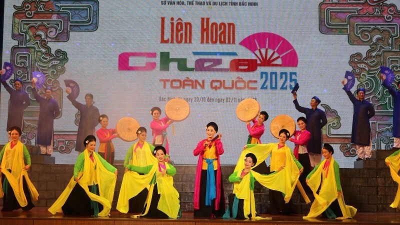 An art performance to welcome the 2025 National Cheo Festival.