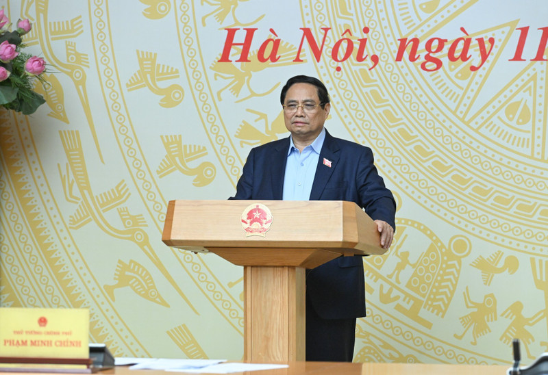 Prime Minister Pham Minh Chinh delivering his speech at the meeting.