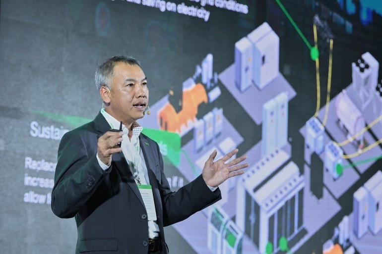 General Director of Schneider Electric Viet Nam and Cambodia Dong Mai Lam shares at the Innovation Day Ha Noi 2025 event on September 17.