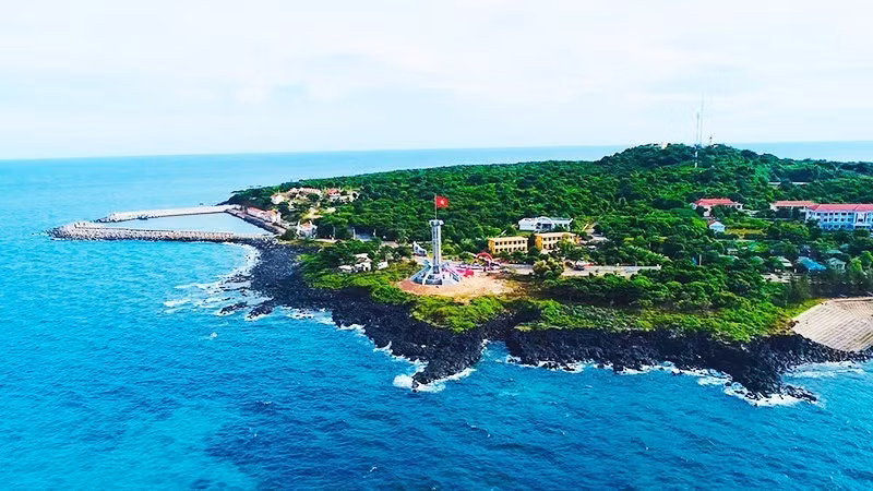 A view of Con Co Island