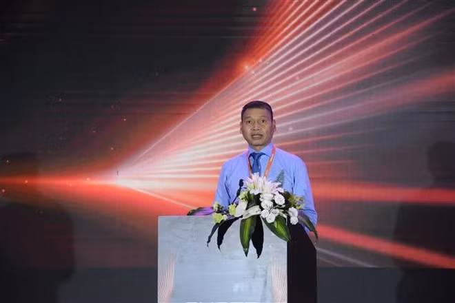 Ho Ky Minh, Permanent Vice Chairman of the Da Nang City People’s Committee, speaks at the event. (Photo: VNA)