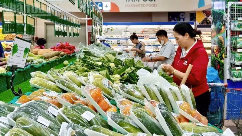 Goods circulation remains smooth, with no disruption to supply (Illustrative image/Photo: NDO)