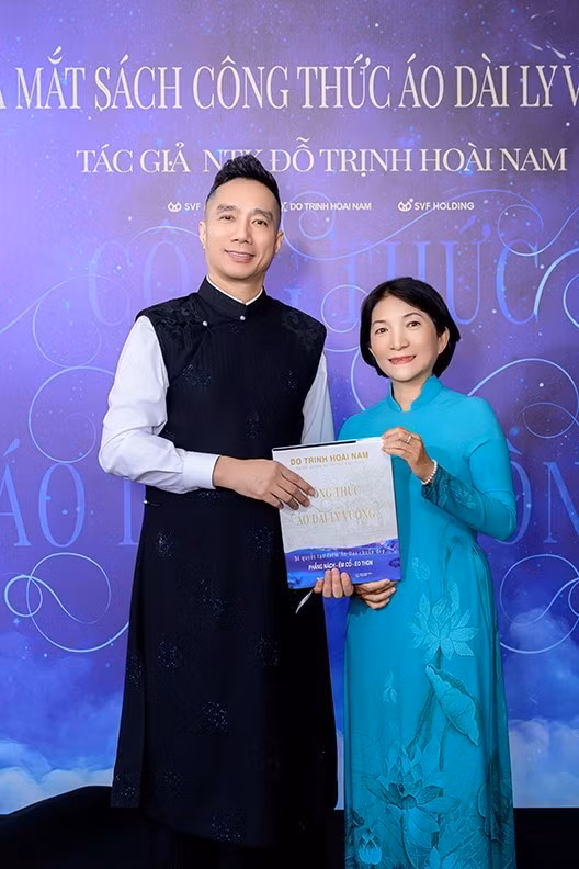The book “The Square-Pleat Ao Dai Formula”