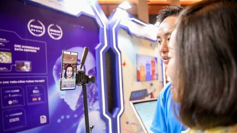 Experience C-Health’s product features