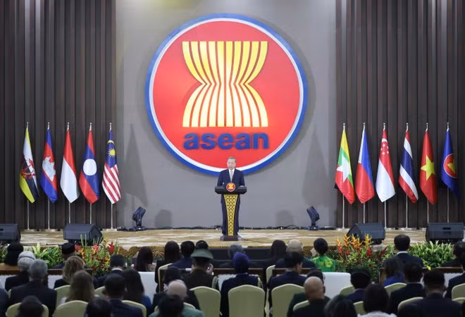 Party General Secretary To Lam deliveres a speech at the ceremony commemorating the 30th anniversary of Viet Nam's accession to ASEAN in Jakarta, Indonesia, on March 10, 2025. (Photo: VNA)