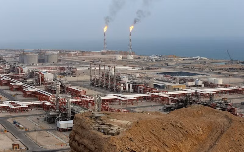 Gas extraction plant in Asaluyeh, Iran. (Photo: Al Mayadeen English)