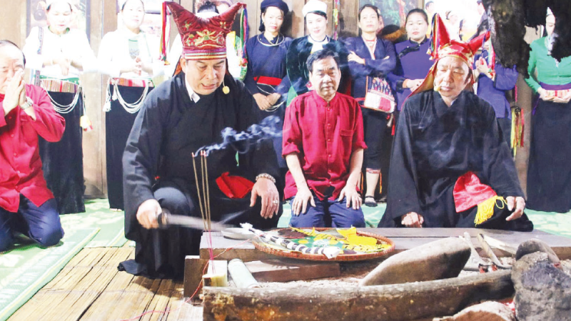 A ritual to welcome new year of the Muong ethnic people (Phu Tho Province). (Photo: NDO)