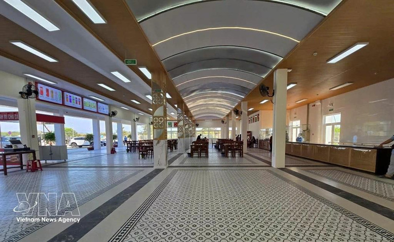 A rest stop along the North–South expressway’s eastern section (Photo: VNA)