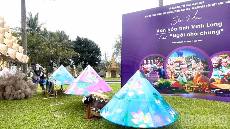 Vinh Long Province participating in the “Great National Solidarity – Viet Nam Cultural Heritage” Week 2025.