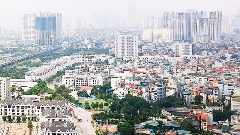 Air pollution due to fine dust in Ha Noi often exceeds safe levels. (Photo: NAM NGUYEN)