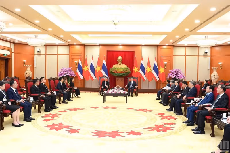 The meeting between Party General Secretary and State President To Lam and President of the National Assembly and Speaker of the House of Representatives of Thailand Sophon Zaram in Ha Noi on August 7, 2026. (Photo: nhandan.vn)
