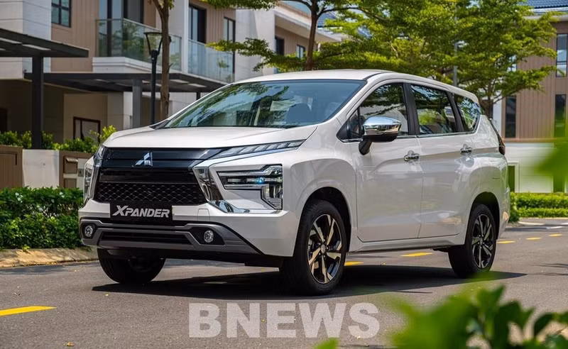 Mitsubishi Xpander retained its position as the best-selling conventional petrol-powered vehicle in April 2026, with total sales reaching 1,273 units. (Photo: BNEWS/VNA)