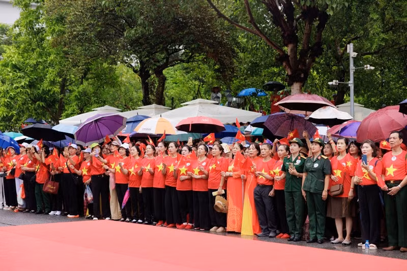 Over 1,300 elderly people participated in the event. (Photo: NDO)