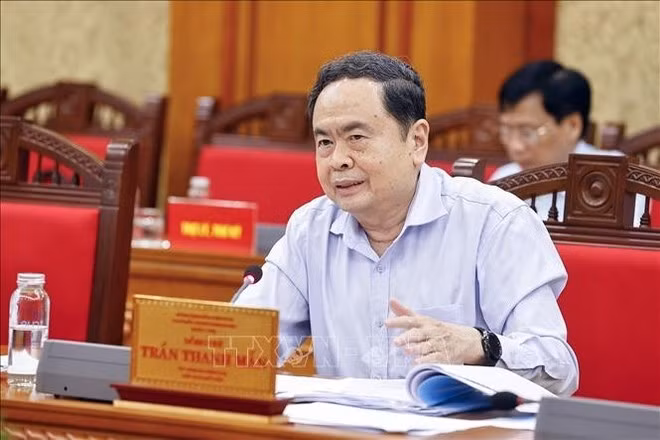 NA Chairman Tran Thanh Man at the working session (Photo: VNA)