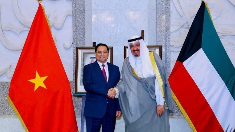Prime Minister Pham Minh Chinh and Prime Minister of the State of Kuwait Sheikh Ahmad Al-Abdullah Al-Sabah. (Photo: Nhat Bac/VGP)