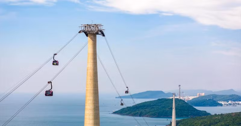 The record-breaking Hon Thom cable car – one of Phu Quoc’s must-try experiences (Photo: Sun Group)