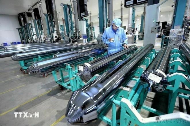 Manufacturing materials for solar panel production at JA Solar Viet Nam Co., Ltd., a Hong Kong (China)-invested enterprise, at Quang Chau Industrial Park in Bac Giang province. (Photo: VNA)