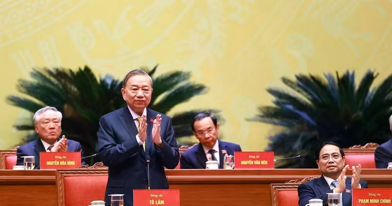 The 14th National Congress of the Communist Party of Viet Nam (CPV) continues a full-day session on January 22, chaired by Party General Secretary To Lam – President of the Presidium. (Photo: VNA)