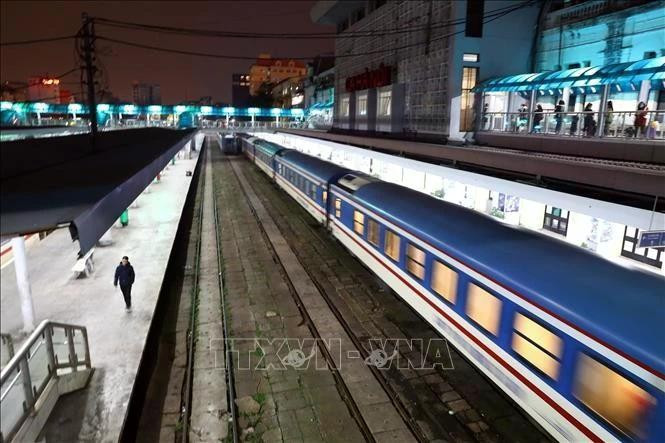 North–South train departing from Ha Noi Station (File photo: VNA)