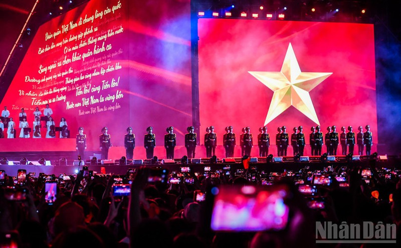 The programme “The Homeland in Our Hearts” (Photo: NDO)