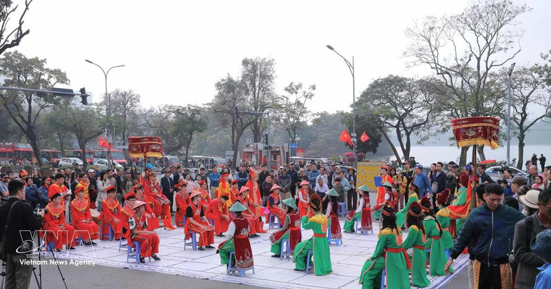 Ha Noi is estimated to welcome about 1.34 million travellers during the nine-day Lunar New Year (Tet) holiday from February 14–22. (Photo: VNA)