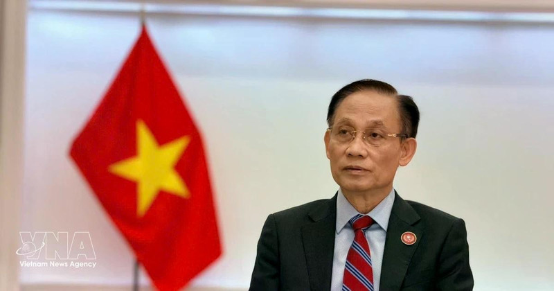 Foreign Minister Le Hoai Trung (Photo: VNA)