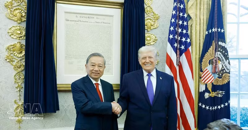 Party General Secretary To Lam meets US President Donald Trump at the White House on February 20 morning (Photo: VNA)