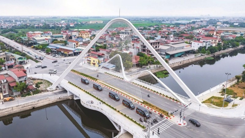 The Van River Overpass Project is a highlight in the urban landscape of Ninh Binh Province.