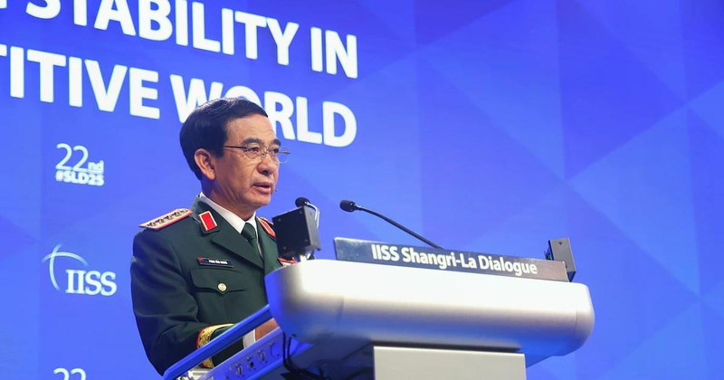 Vice Secretary of the Central Military Commission and Minister of National Defence Gen. Phan Van Giang speaks at the event (Photo: VNA)