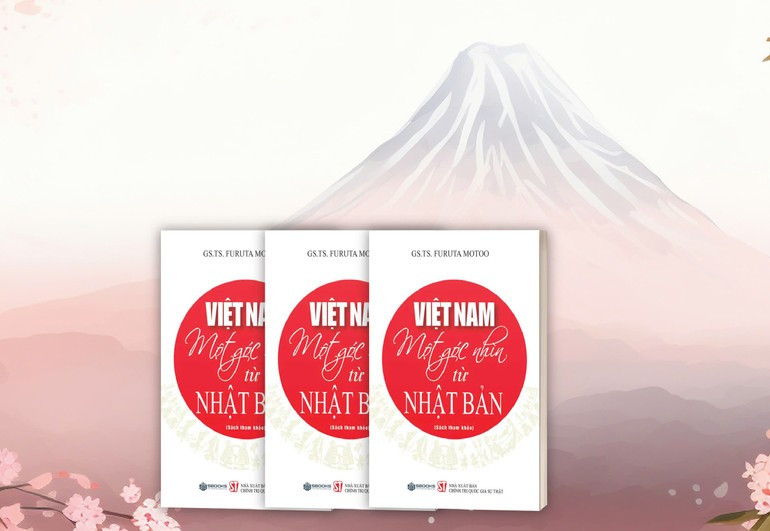 The book "Viet Nam – A perspective from Japan” (Photo: NDO)