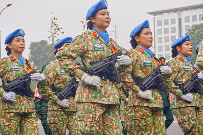 25-khoi-nu-si-quan-gin-giu-hoa-binh-lien-hop-quoc.jpg