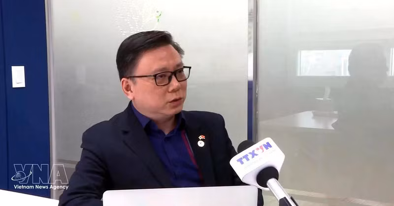 Dao Tuan Hung, Chairman of the Association of Vietnamese Community in Korea (AVCK), speaks in an interview with a Vietnam News Agency (VNA) correspondent in the Republic of Korea. (Photo: VNA)
