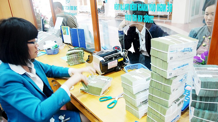 Bad debt is tending to increase, putting great pressure on credit institutions. (Photo: nhandan.vn)