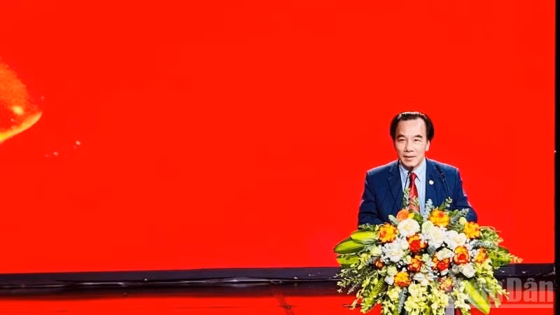 Dr. Ngo Sach Thuc, Member of the Presidium of the Viet Nam Fatherland Front Central Committee, Chairman of the Viet Nam Relief Association for Handicapped Children. (Photo: HNV)