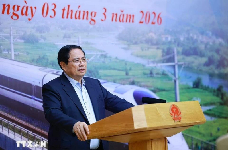 Prime Minister Pham Minh Chinh speaks at the meeting (Photo: VNA)